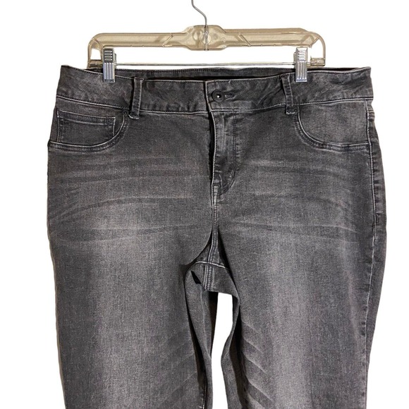 Maurices Women Jeans 18 Reg‎ Faded Black Denim Straight Leg Stretch Rockabilly - Picture 10 of 11